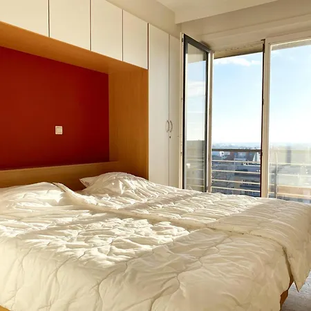 Lägenhet In With Stunning Sea Views, Cleaning Included